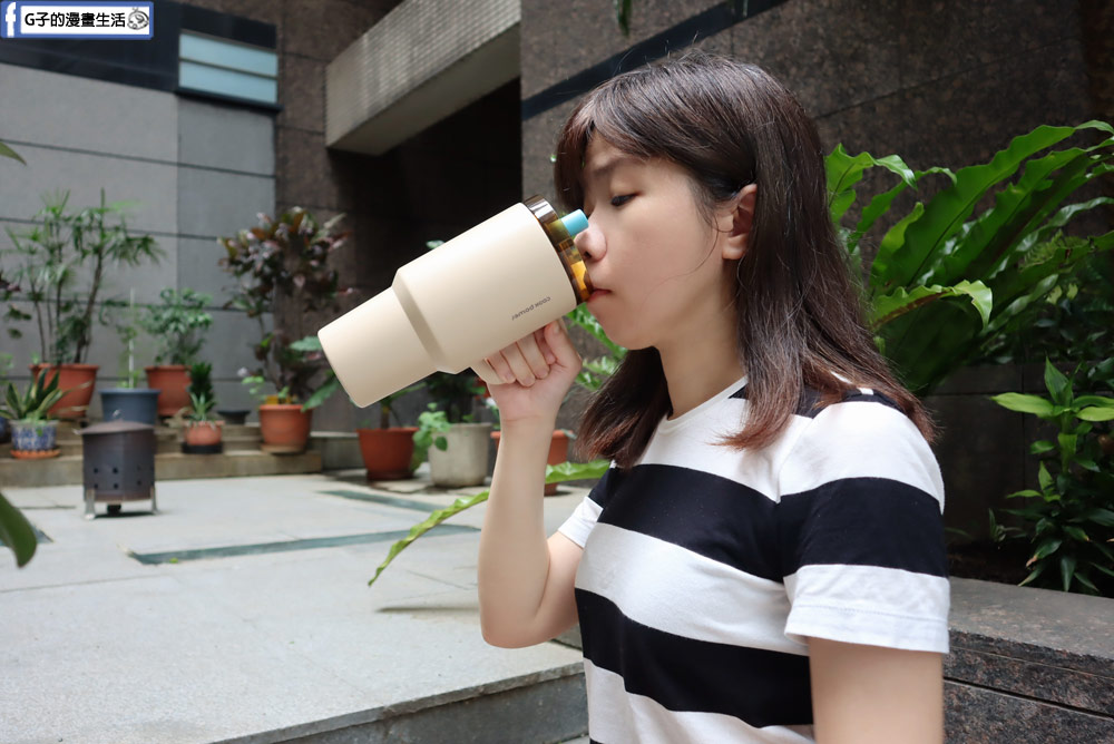 環保杯推薦-鍋寶真空內陶瓷珍珠粗吸管杯,大容量900ML有把手超方便! @G子的漫畫生活 環保杯推薦-鍋寶真空內陶瓷珍珠粗吸管杯,大容量900ML有把手超方便! @G子的漫畫生活
