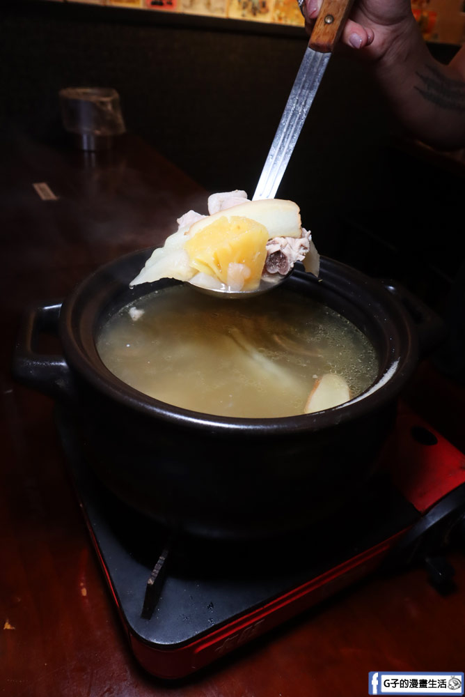 士林夜市美食-雞老闆桶仔雞,當月壽星送桶仔雞,學生吃雞只要599 @G子的漫畫生活