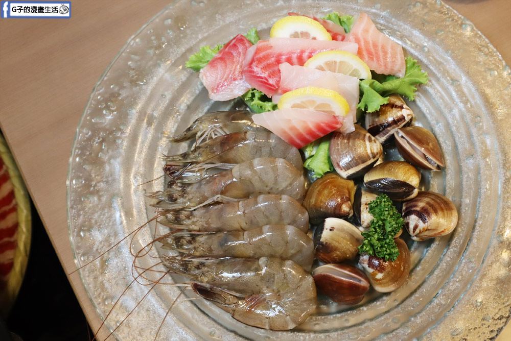 三重美食-麻妃頂極麻辣鴛鴦鍋,吃麻辣鍋也能吃剁椒蒸魚,壽星禮蛤蜊大放送,近菜寮站 @G子的漫畫生活