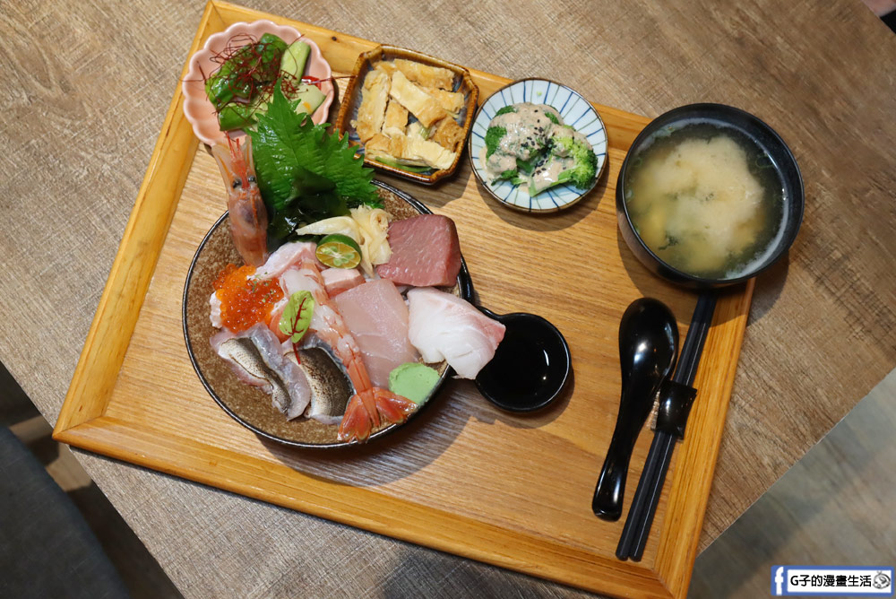 信義區日本料理-溫暖 Atatakai,7種生魚片丼飯超浮誇,平價日本料理推薦 @G子的漫畫生活
