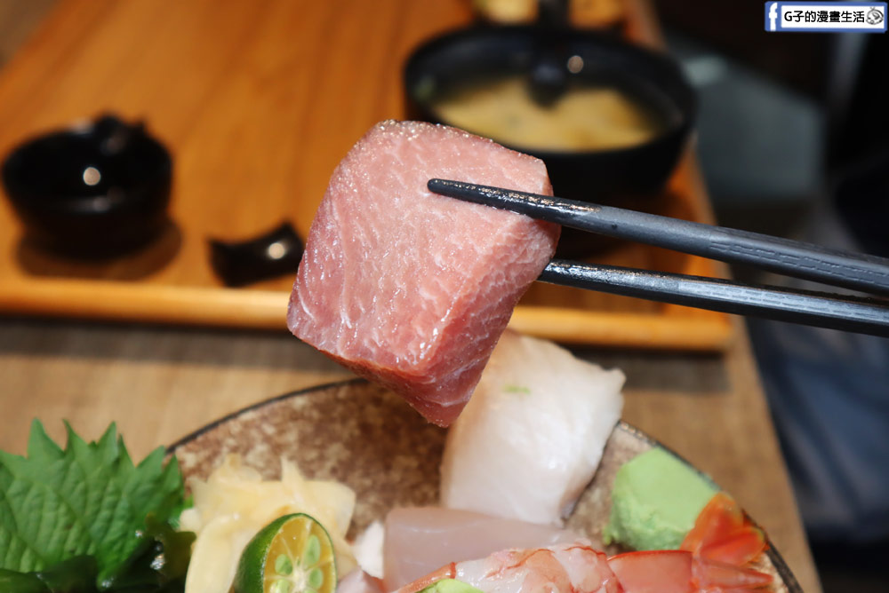 信義區日本料理-溫暖 Atatakai,7種生魚片丼飯超浮誇,平價日本料理推薦 @G子的漫畫生活