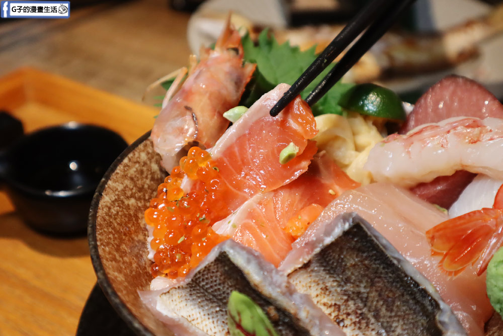 信義區日本料理-溫暖 Atatakai,7種生魚片丼飯超浮誇,平價日本料理推薦 @G子的漫畫生活