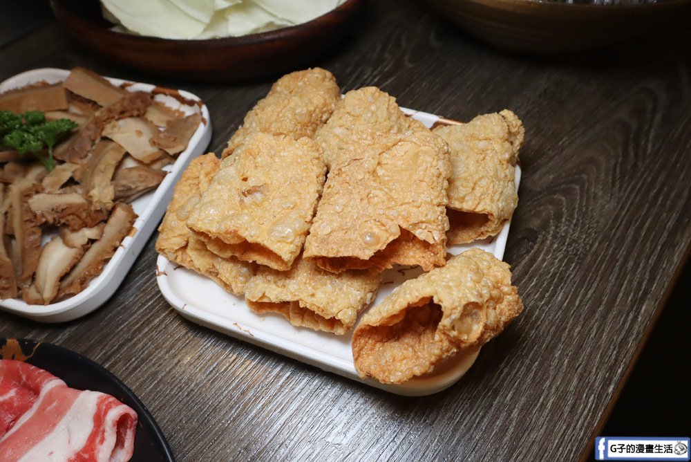 台北車站美食推薦-瓦法奇朵 W.麻辣BAR,生日壽星幾歲就送幾隻蝦! @G子的漫畫生活 台北車站美食推薦-瓦法奇朵 W.麻辣BAR,生日壽星幾歲就送幾隻蝦! @G子的漫畫生活