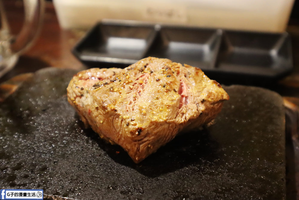 沖繩美食/國際通美食-Yappari Steak,平價熔岩厚切牛排,白飯.湯.沙拉吧吃到飽 @G子的漫畫生活 沖繩美食/國際通美食-Yappari Steak,平價熔岩厚切牛排,白飯.湯.沙拉吧吃到飽 @G子的漫畫生活