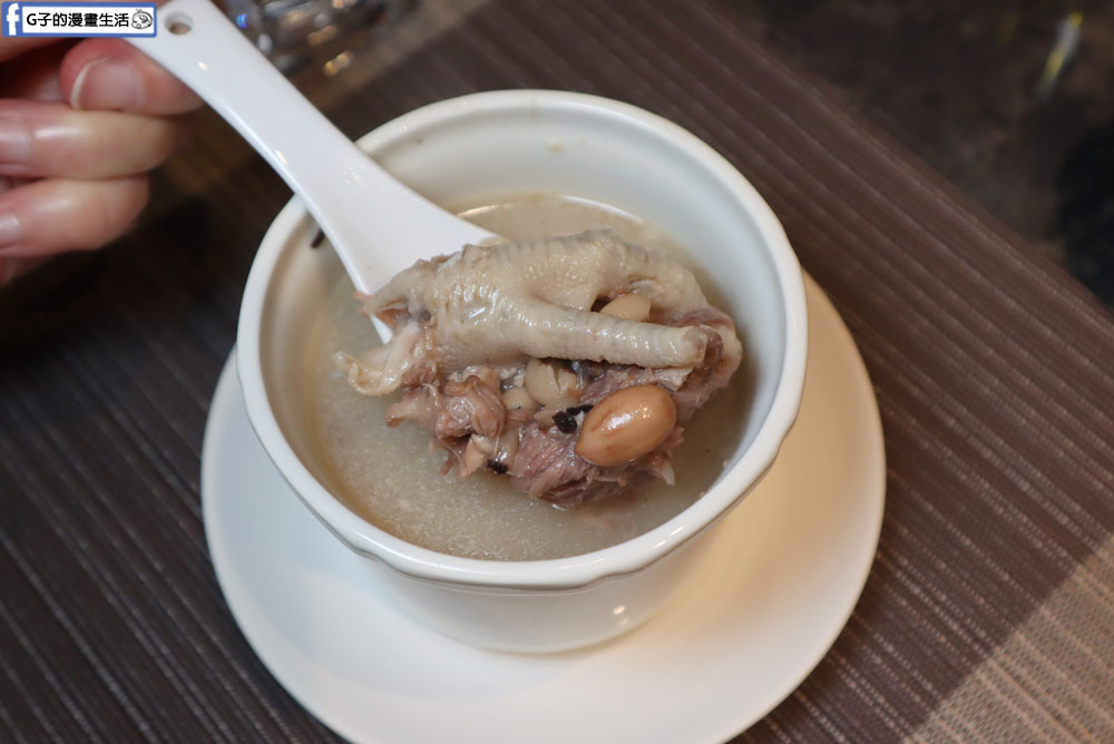 閑閑餐酒館-中西合併的港式餐酒館 聚會推薦,活體海鮮有夠鮮,近捷運南京三民站 @G子的漫畫生活 閑閑餐酒館-中西合併的港式餐酒館 聚會推薦,活體海鮮有夠鮮,近捷運南京三民站 @G子的漫畫生活