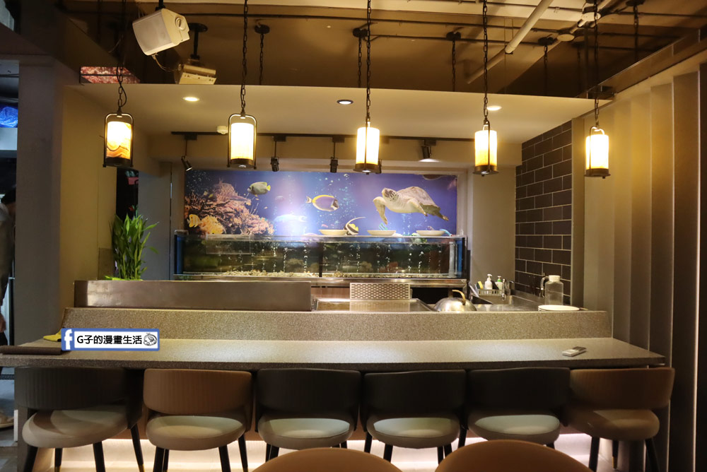 閑閑餐酒館-中西合併的港式餐酒館 聚會推薦,活體海鮮有夠鮮,近捷運南京三民站 @G子的漫畫生活 閑閑餐酒館-中西合併的港式餐酒館 聚會推薦,活體海鮮有夠鮮,近捷運南京三民站 @G子的漫畫生活