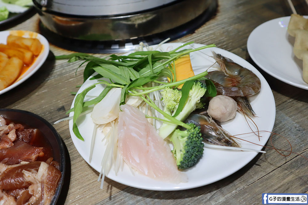 西門町美食-阿豬嘻烤肉村,韓式烤肉吃到飽只要$488起,銅板烤肉+部隊鍋吃到飽 @G子的漫畫生活 西門町美食-阿豬嘻烤肉村,韓式烤肉吃到飽只要$488起,銅板烤肉+部隊鍋吃到飽 @G子的漫畫生活
