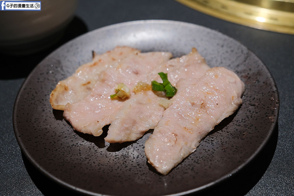 台中燒肉-森森燒肉 台中站前秀泰店,半自助吧吃到飽,甜點比燒肉更出色 @G子的漫畫生活