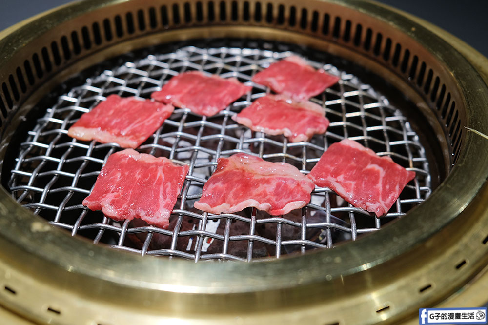 台中燒肉-森森燒肉 台中站前秀泰店,半自助吧吃到飽,甜點比燒肉更出色 @G子的漫畫生活
