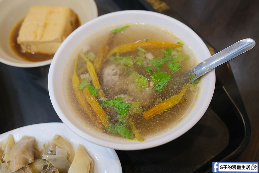三重滷肉飯-蓮霧滷肉飯,三重五大魯肉飯必吃,推豬腳便當+金針赤肉湯 @G子的漫畫生活 三重滷肉飯-蓮霧滷肉飯,三重五大魯肉飯必吃,推豬腳便當+金針赤肉湯 @G子的漫畫生活