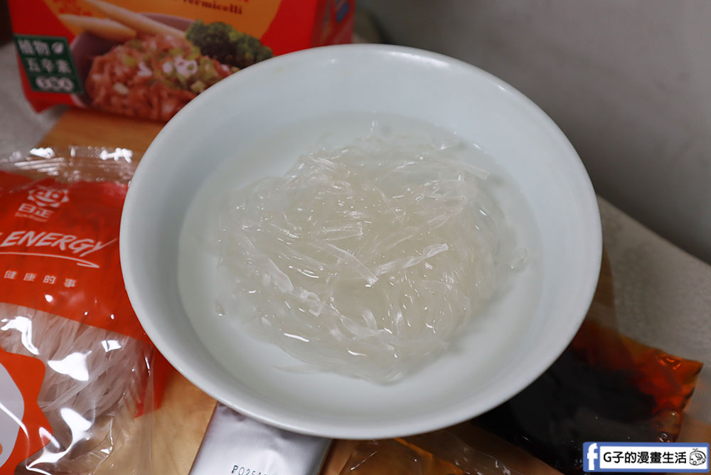 【乾拌麵推薦】龍廚香辣蟹粉絲X花椒芝麻寬粉,全聯美食大推薦! @G子的漫畫生活