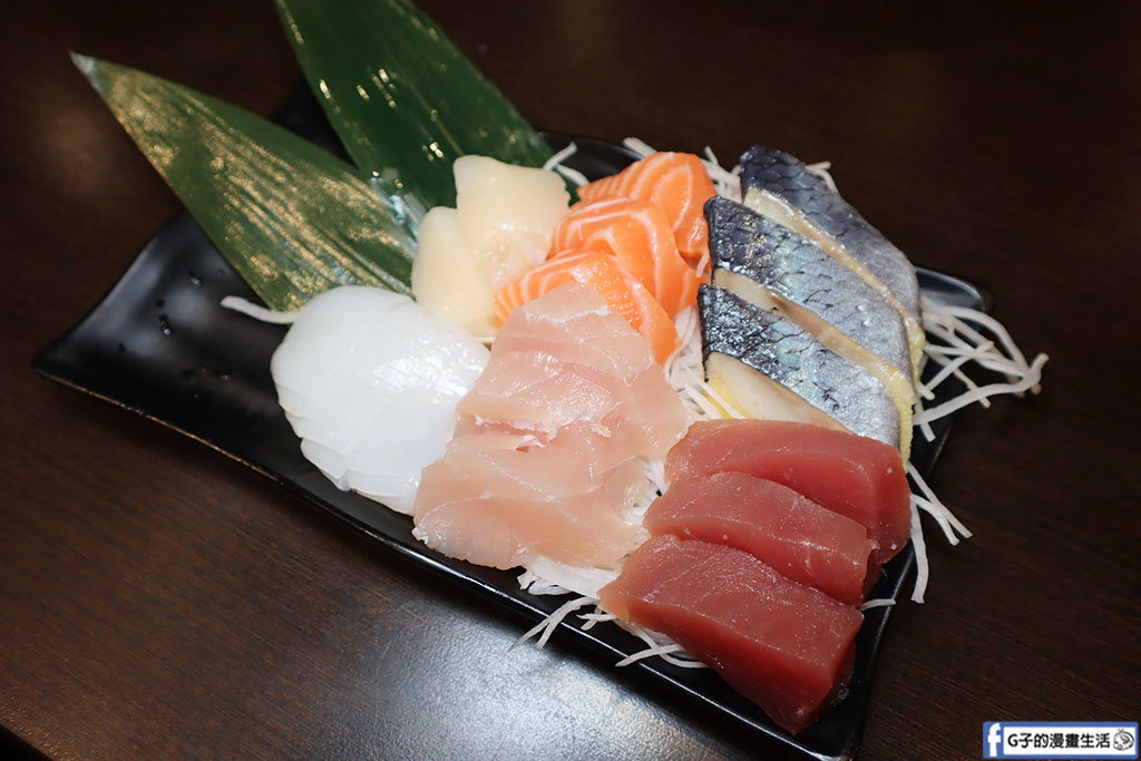 土城吃到飽火鍋-八雲町和牛海鮮鍋物菜單,日本和牛、生魚片、海鮮、肉品、菜盤、甜點吃到飽火鍋只要988！ @G子的漫畫生活