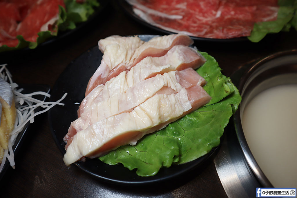 土城吃到飽火鍋-八雲町和牛海鮮鍋物菜單,日本和牛、生魚片、海鮮、肉品、菜盤、甜點吃到飽火鍋只要988! @G子的漫畫生活 土城吃到飽火鍋-八雲町和牛海鮮鍋物菜單,日本和牛、生魚片、海鮮、肉品、菜盤、甜點吃到飽火鍋只要988! @G子的漫畫生活
