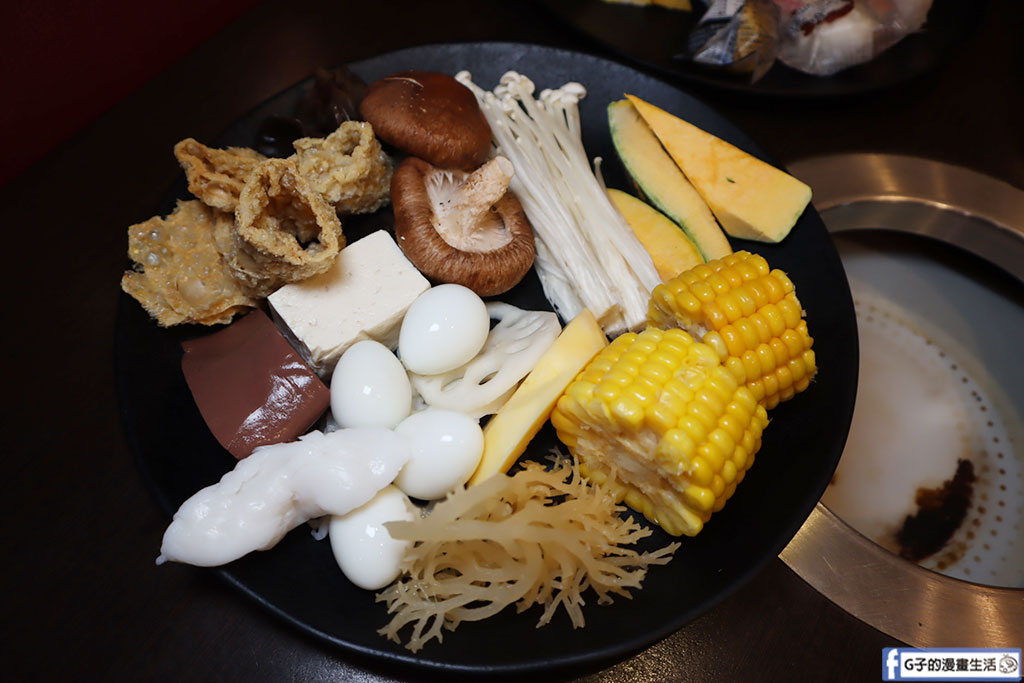 土城吃到飽火鍋-八雲町和牛海鮮鍋物菜單,日本和牛、生魚片、海鮮、肉品、菜盤、甜點吃到飽火鍋只要988! @G子的漫畫生活 土城吃到飽火鍋-八雲町和牛海鮮鍋物菜單,日本和牛、生魚片、海鮮、肉品、菜盤、甜點吃到飽火鍋只要988! @G子的漫畫生活