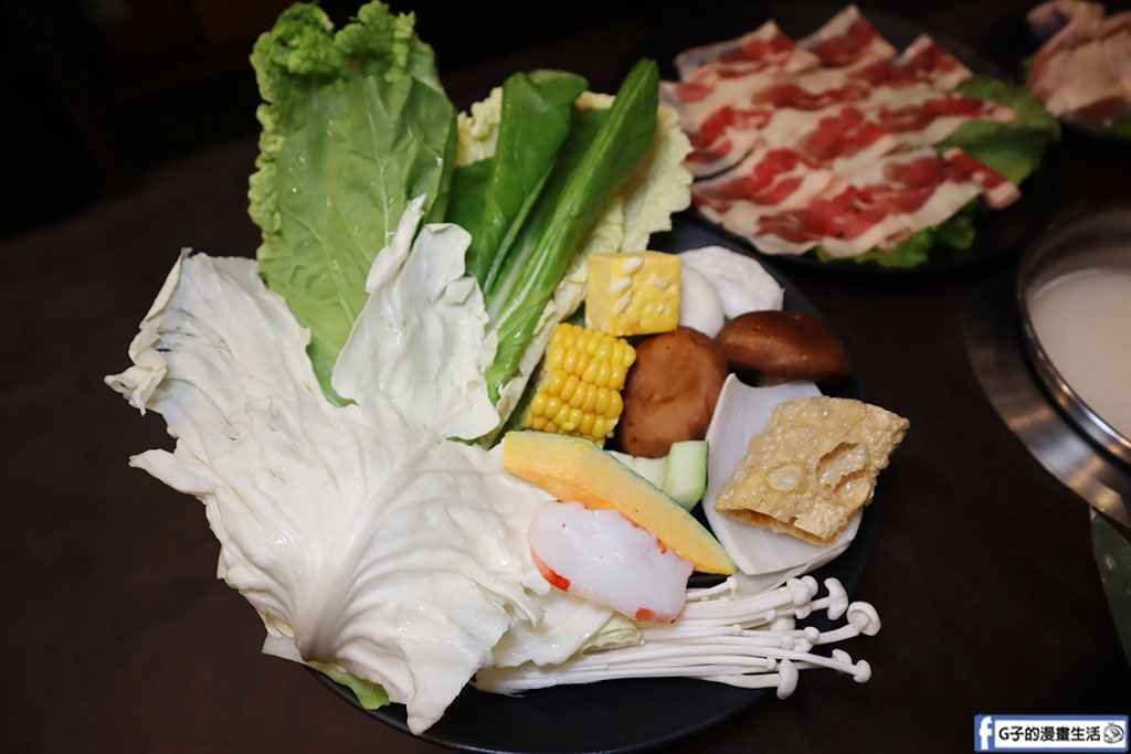 土城吃到飽火鍋-八雲町和牛海鮮鍋物菜單,日本和牛、生魚片、海鮮、肉品、菜盤、甜點吃到飽火鍋只要988! @G子的漫畫生活 土城吃到飽火鍋-八雲町和牛海鮮鍋物菜單,日本和牛、生魚片、海鮮、肉品、菜盤、甜點吃到飽火鍋只要988! @G子的漫畫生活
