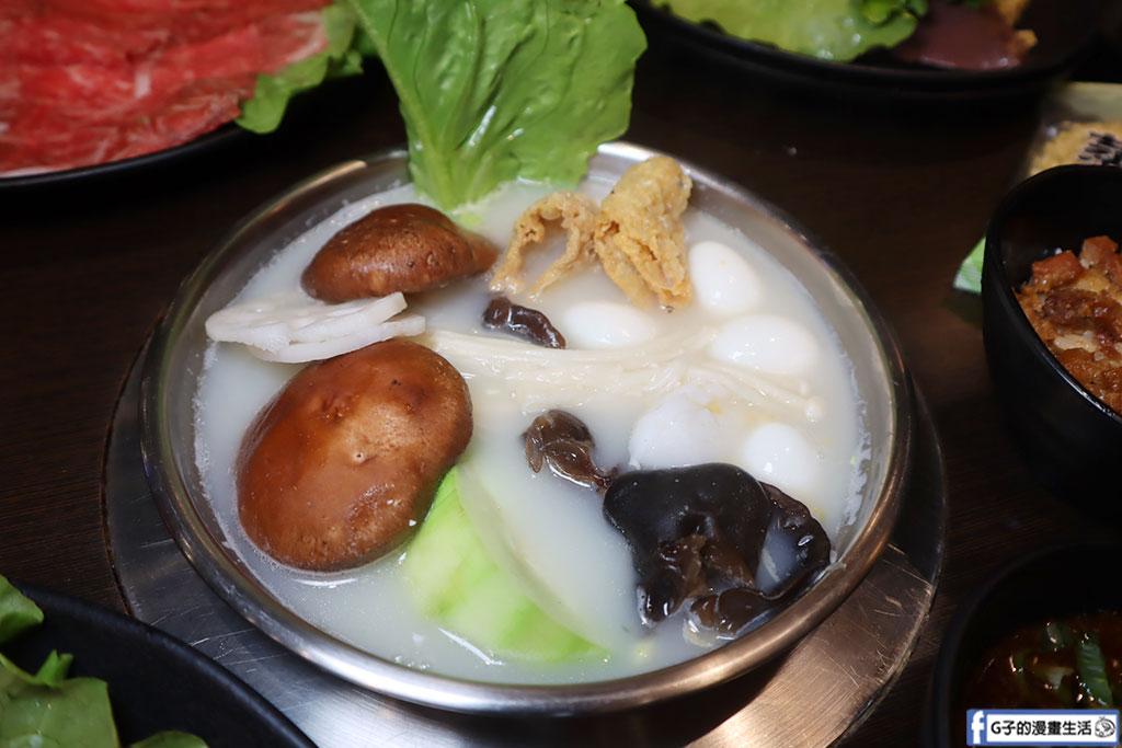 土城吃到飽火鍋-八雲町和牛海鮮鍋物菜單,日本和牛、生魚片、海鮮、肉品、菜盤、甜點吃到飽火鍋只要988! @G子的漫畫生活 土城吃到飽火鍋-八雲町和牛海鮮鍋物菜單,日本和牛、生魚片、海鮮、肉品、菜盤、甜點吃到飽火鍋只要988! @G子的漫畫生活