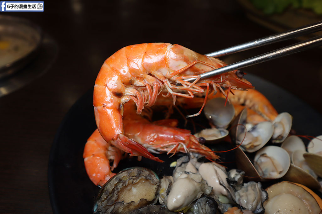 土城吃到飽火鍋-八雲町和牛海鮮鍋物菜單,日本和牛、生魚片、海鮮、肉品、菜盤、甜點吃到飽火鍋只要988! @G子的漫畫生活 土城吃到飽火鍋-八雲町和牛海鮮鍋物菜單,日本和牛、生魚片、海鮮、肉品、菜盤、甜點吃到飽火鍋只要988! @G子的漫畫生活
