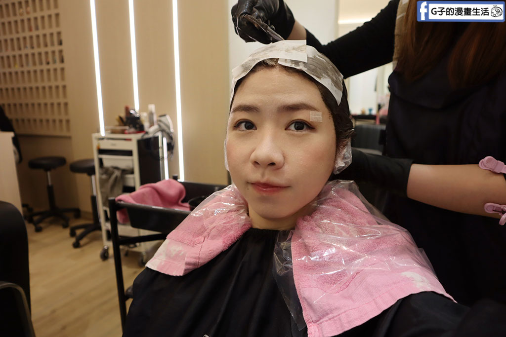板橋染髮推薦 HITO Hair 館前店-白髮掰掰~染咖啡茶色顯白，護髮髮質升級! @G子的漫畫生活
