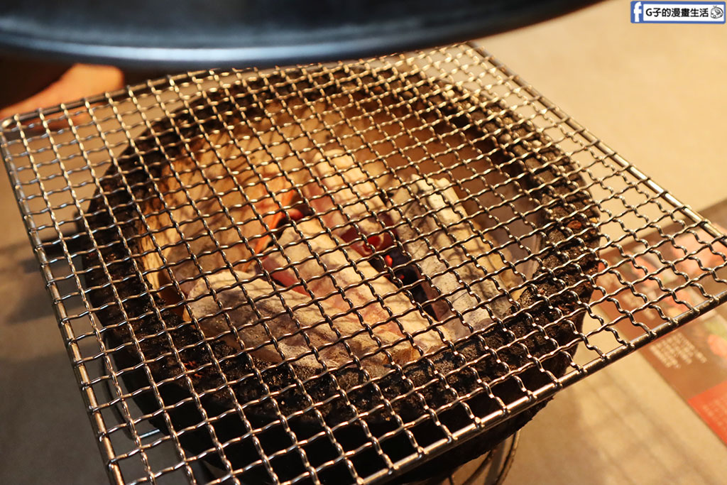 東區燒烤吃到飽-火之舞蓁品燒,和牛、伊比利豬、生蠔、生食級干貝吃到飽不怕你吃 @G子的漫畫生活 東區燒烤吃到飽-火之舞蓁品燒,和牛、伊比利豬、生蠔、生食級干貝吃到飽不怕你吃 @G子的漫畫生活