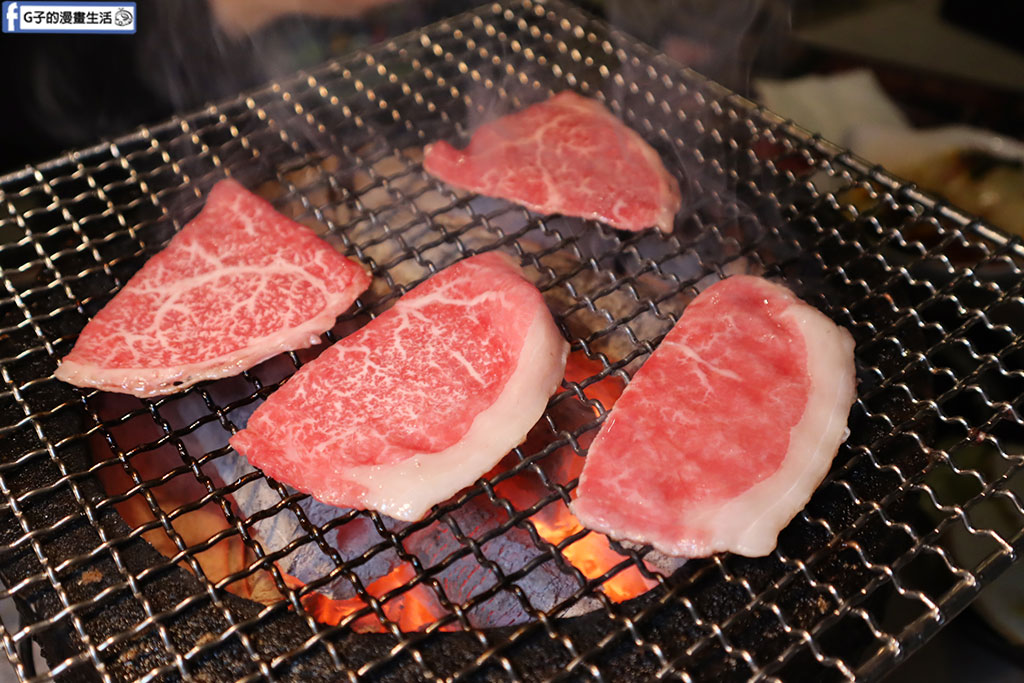 東區燒烤吃到飽-火之舞蓁品燒,和牛、伊比利豬、生蠔、生食級干貝吃到飽不怕你吃 @G子的漫畫生活 東區燒烤吃到飽-火之舞蓁品燒,和牛、伊比利豬、生蠔、生食級干貝吃到飽不怕你吃 @G子的漫畫生活