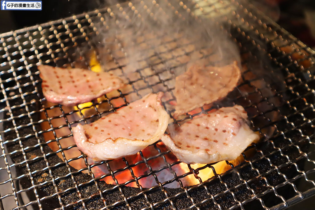 東區燒烤吃到飽-火之舞蓁品燒,和牛、伊比利豬、生蠔、生食級干貝吃到飽不怕你吃 @G子的漫畫生活 東區燒烤吃到飽-火之舞蓁品燒,和牛、伊比利豬、生蠔、生食級干貝吃到飽不怕你吃 @G子的漫畫生活