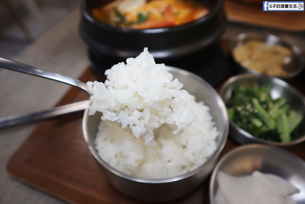 中和韓式料理推薦-韓大媽韓式料理,韓式豆腐煲鍋/辣味炒碼麵,內用小菜無限續 @G子的漫畫生活 中和韓式料理推薦-韓大媽韓式料理,韓式豆腐煲鍋/辣味炒碼麵,內用小菜無限續 @G子的漫畫生活
