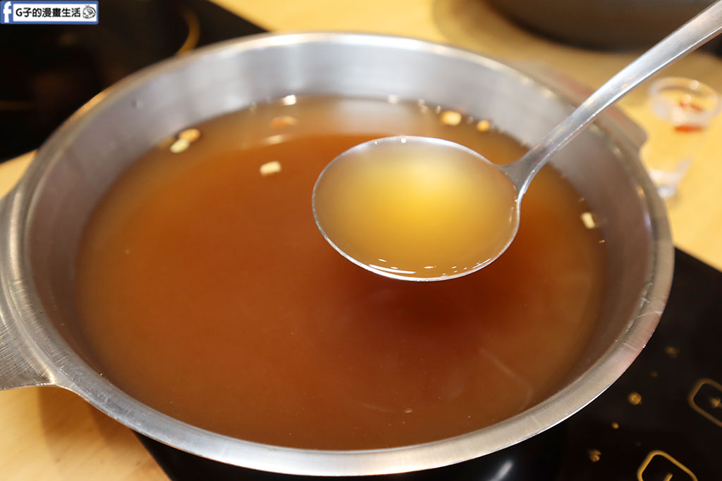 中永和美食-樂野鍋物壽星蝦/壽星蛤蜊,樂野牛奶鍋+麻辣鍋最好喝,雙人海陸餐CP值高 @G子的漫畫生活