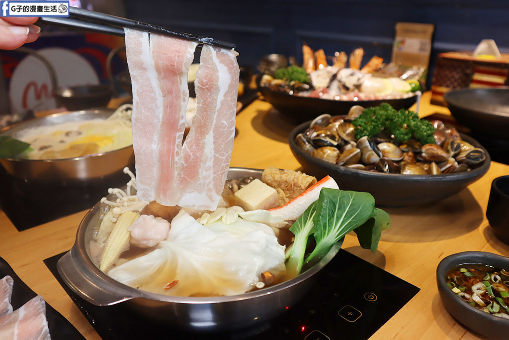 中永和美食-樂野鍋物壽星蝦/壽星蛤蜊,樂野牛奶鍋+麻辣鍋最好喝,雙人海陸餐CP值高 @G子的漫畫生活