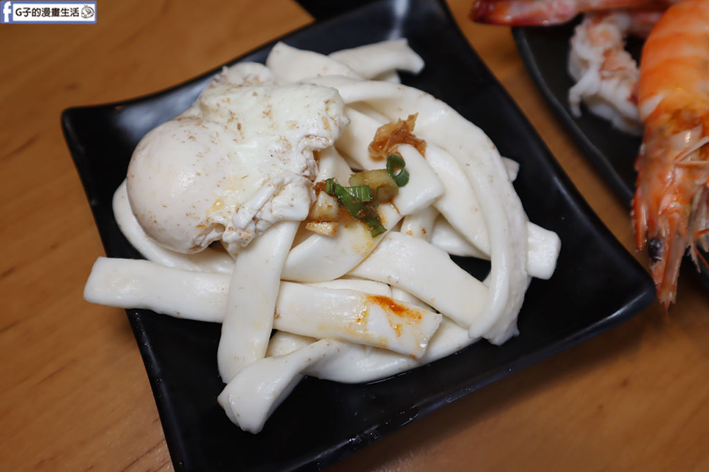 中永和美食-樂野鍋物壽星蝦/壽星蛤蜊,樂野牛奶鍋+麻辣鍋最好喝,雙人海陸餐CP值高 @G子的漫畫生活