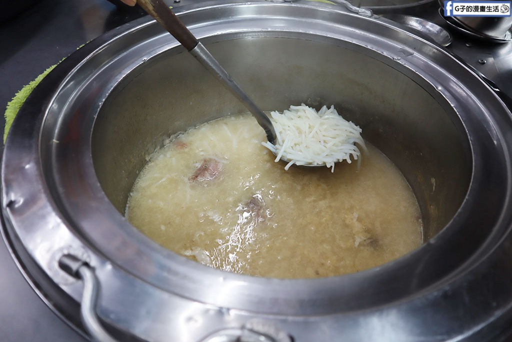 安坑輕軌-原碧潭黃記米粉湯,新店安坑高CP值小吃,輕軌玫瑰中國城站 @G子的漫畫生活 安坑輕軌-原碧潭黃記米粉湯,新店安坑高CP值小吃,輕軌玫瑰中國城站 @G子的漫畫生活