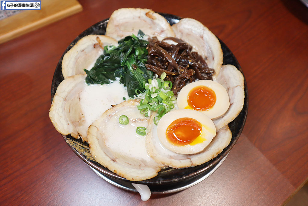 中永和拉麵-小林拉麵,隱藏版樂華夜市美食,濃郁豚骨拉麵湯頭必吃 @G子的漫畫生活