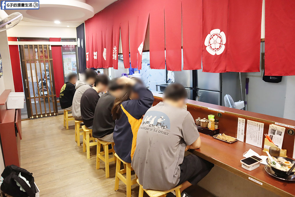 中永和拉麵-小林拉麵,隱藏版樂華夜市美食,濃郁豚骨拉麵湯頭必吃 @G子的漫畫生活