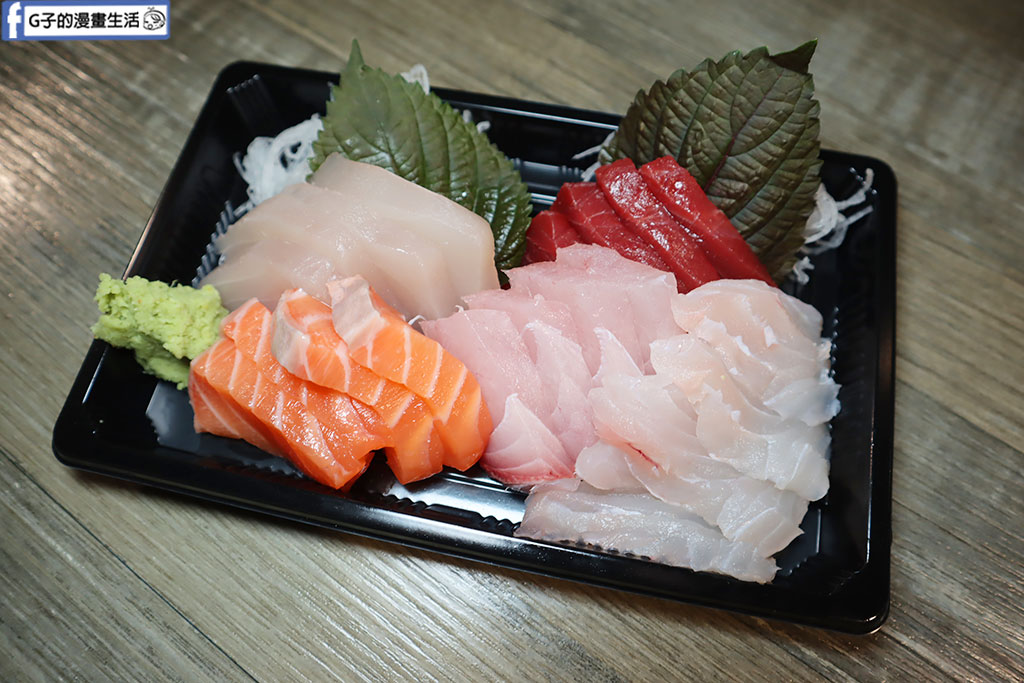 新店裕隆城旁的千壽司新店旗艦店,20片綜合生魚片盒只要250/鮭魚300 @G子的漫畫生活 新店裕隆城旁的千壽司新店旗艦店,20片綜合生魚片盒只要250/鮭魚300 @G子的漫畫生活