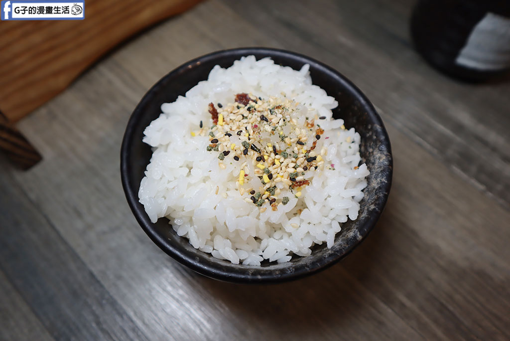 新店裕隆城旁的千壽司新店旗艦店,20片綜合生魚片盒只要250/鮭魚300 @G子的漫畫生活 新店裕隆城旁的千壽司新店旗艦店,20片綜合生魚片盒只要250/鮭魚300 @G子的漫畫生活