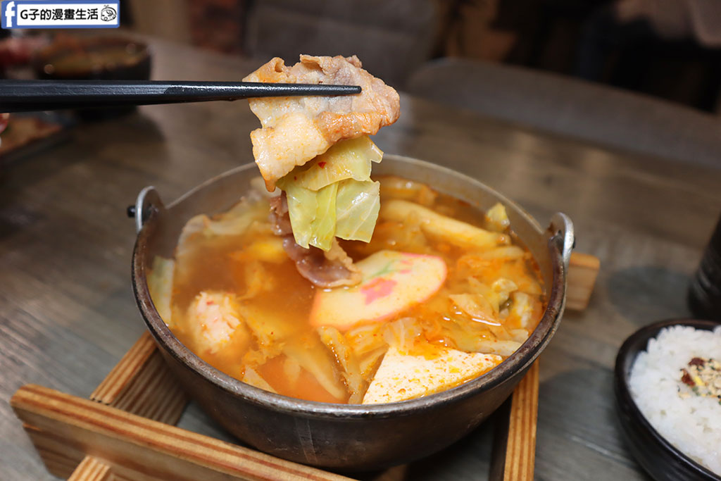 新店裕隆城旁的千壽司新店旗艦店,20片綜合生魚片盒只要250/鮭魚300 @G子的漫畫生活 新店裕隆城旁的千壽司新店旗艦店,20片綜合生魚片盒只要250/鮭魚300 @G子的漫畫生活