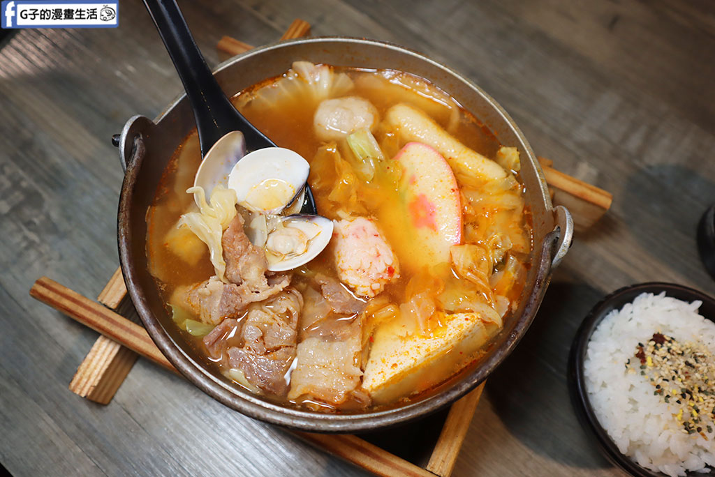 新店裕隆城旁的千壽司新店旗艦店,20片綜合生魚片盒只要250/鮭魚300 @G子的漫畫生活 新店裕隆城旁的千壽司新店旗艦店,20片綜合生魚片盒只要250/鮭魚300 @G子的漫畫生活