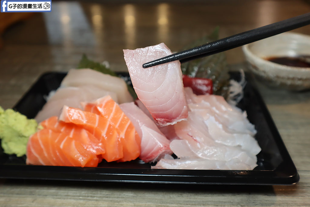 新店裕隆城旁的千壽司新店旗艦店,20片綜合生魚片盒只要250/鮭魚300 @G子的漫畫生活 新店裕隆城旁的千壽司新店旗艦店,20片綜合生魚片盒只要250/鮭魚300 @G子的漫畫生活
