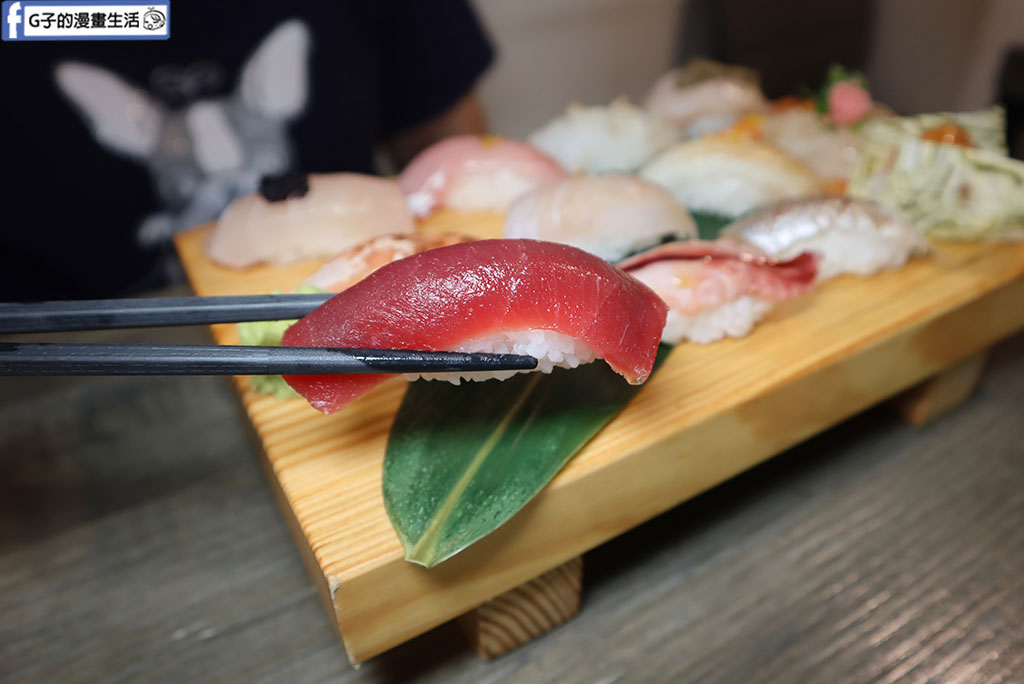 新店裕隆城旁的千壽司新店旗艦店,20片綜合生魚片盒只要250/鮭魚300 @G子的漫畫生活 新店裕隆城旁的千壽司新店旗艦店,20片綜合生魚片盒只要250/鮭魚300 @G子的漫畫生活