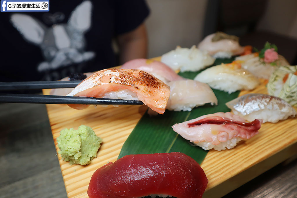 新店裕隆城旁的千壽司新店旗艦店,20片綜合生魚片盒只要250/鮭魚300 @G子的漫畫生活 新店裕隆城旁的千壽司新店旗艦店,20片綜合生魚片盒只要250/鮭魚300 @G子的漫畫生活