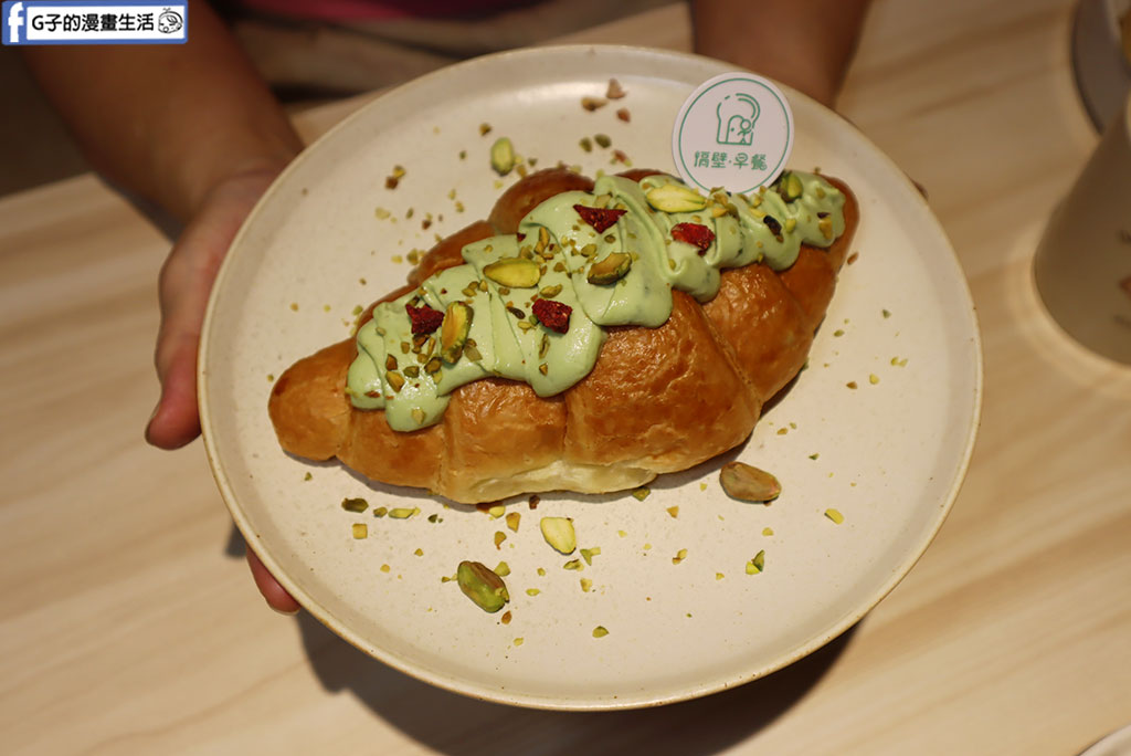 板橋早午餐-隔壁早餐,開心果甜點超吸睛,熊貓舒芙蕾超卡娃伊 @G子的漫畫生活 板橋早午餐-隔壁早餐,開心果甜點超吸睛,熊貓舒芙蕾超卡娃伊 @G子的漫畫生活