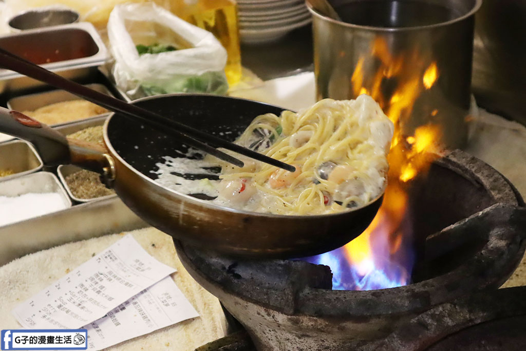 西門美食-帕斯塔焗麵所-西門町平價義大利麵~居然有麻辣義大利麵,高CP值口味超多 @G子的漫畫生活 西門美食-帕斯塔焗麵所-西門町平價義大利麵~居然有麻辣義大利麵,高CP值口味超多 @G子的漫畫生活