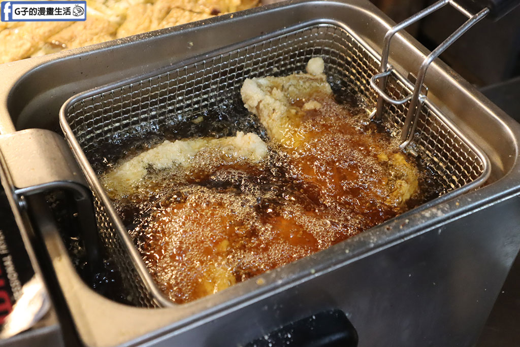 南勢角美食-鱻食堂龍蝦粥-中和興南夜市的預約制龍蝦便當 @G子的漫畫生活