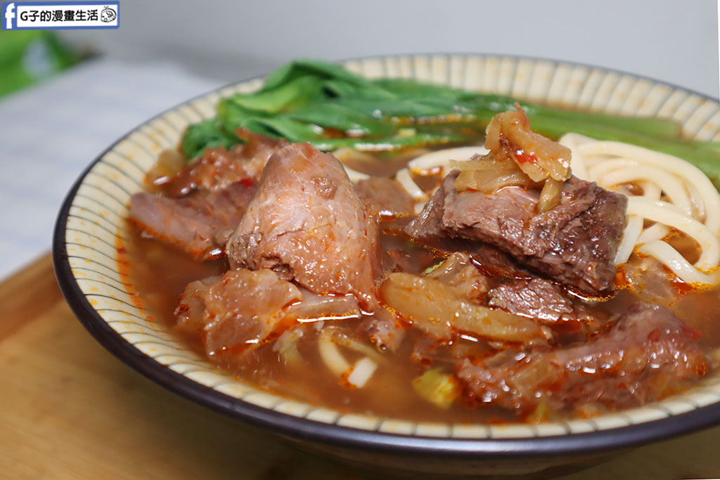 人氣團購美食推薦|萬萬兩紅燒酸菜雙拼牛肉麵,不像冷凍像現做!在家也能輕鬆吃到KTV牛肉麵+KTV水餃神組合|宅配冷凍水餃&牛肉麵開箱 @G子的漫畫生活 人氣團購美食推薦|萬萬兩紅燒酸菜雙拼牛肉麵,不像冷凍像現做!在家也能輕鬆吃到KTV牛肉麵+KTV水餃神組合|宅配冷凍水餃&牛肉麵開箱 @G子的漫畫生活