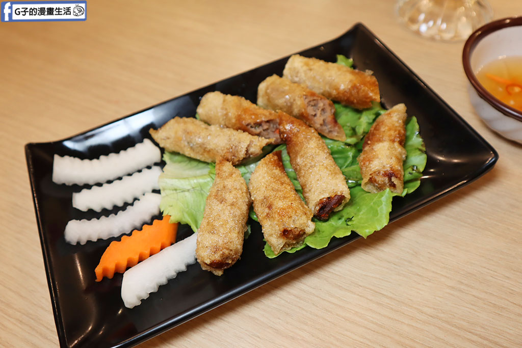 中和美食-越食堂 中和區越南美食,不要只吃越南河粉,越式咖哩雞河粉好吃 @G子的漫畫生活