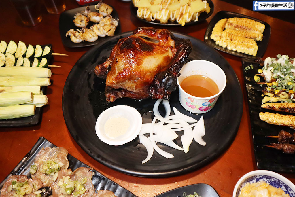 萬隆美食推薦｜雞老闆桶仔雞萬隆店：壽星送烤雞＋學生$599大口吃桶仔雞！ @G子的漫畫生活