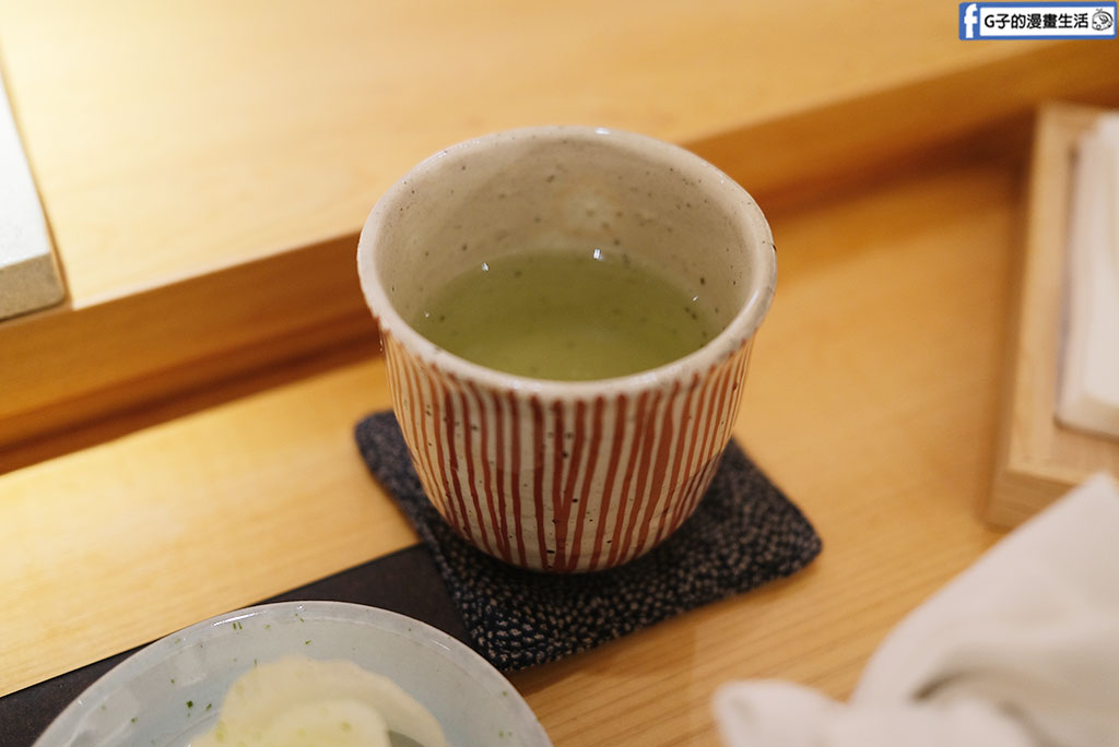 鮨荻 Sushi Ogi|台北中山區無菜單料理推薦,將近30道菜的OMAKASE,隱身北車巷弄 @G子的漫畫生活 鮨荻 Sushi Ogi|台北中山區無菜單料理推薦,將近30道菜的OMAKASE,隱身北車巷弄 @G子的漫畫生活