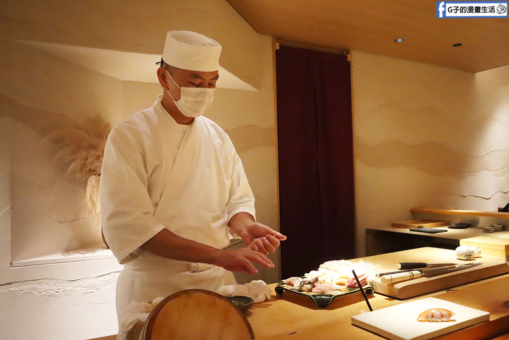 鮨荻 Sushi Ogi|台北中山區無菜單料理推薦,將近30道菜的OMAKASE,隱身北車巷弄 @G子的漫畫生活 鮨荻 Sushi Ogi|台北中山區無菜單料理推薦,將近30道菜的OMAKASE,隱身北車巷弄 @G子的漫畫生活
