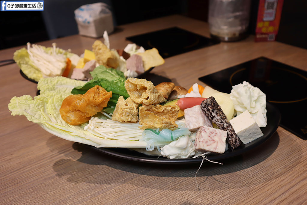 <肉多多火鍋>全台 全天候 平假日不限時! 輕量級套餐299 元起, 蔬食自助吧吃到飽,CP值超高!(西門店.淡水店例假日除外) @G子的漫畫生活 <肉多多火鍋>全台 全天候 平假日不限時! 輕量級套餐299 元起, 蔬食自助吧吃到飽,CP值超高!(西門店.淡水店例假日除外) @G子的漫畫生活