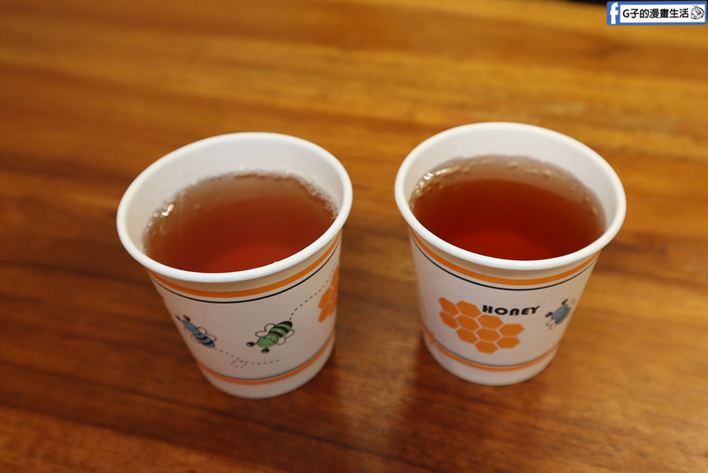 【永和美食】黃加雞腿永和店｜百元有找古早味便當！大雞腿外酥內嫩超多汁，內用紅茶無限暢飲（附菜單） @G子的漫畫生活