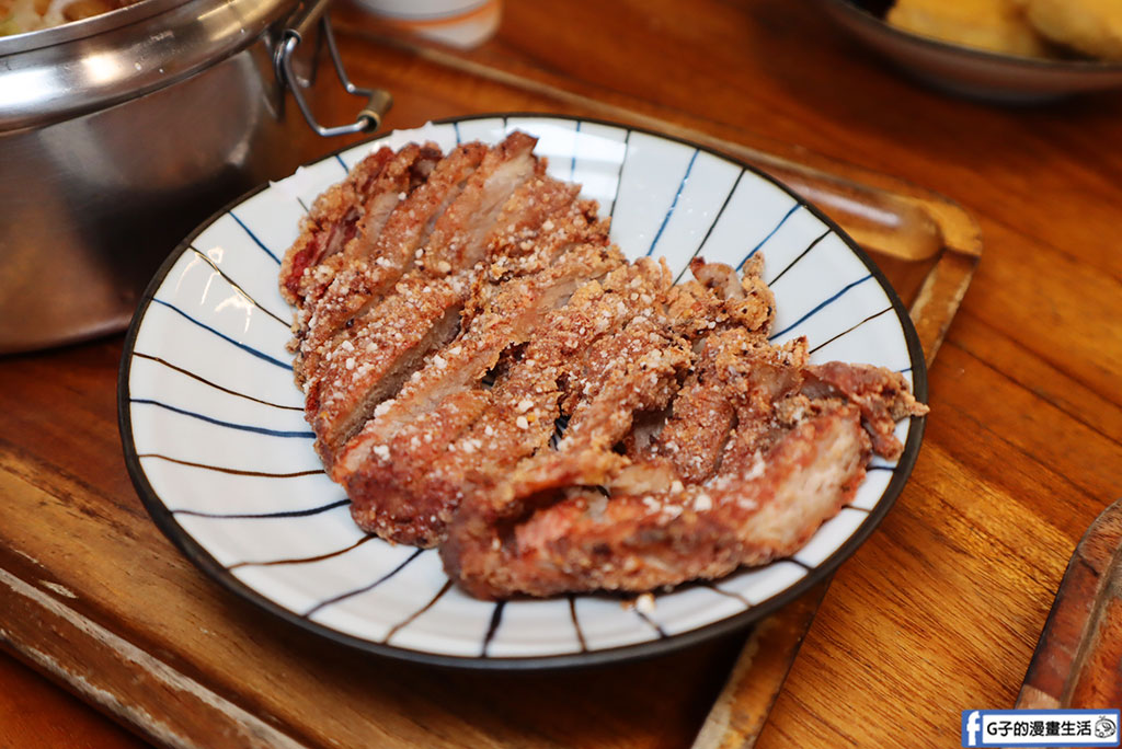 【永和美食】黃加雞腿永和店｜百元有找古早味便當！大雞腿外酥內嫩超多汁，內用紅茶無限暢飲（附菜單） @G子的漫畫生活